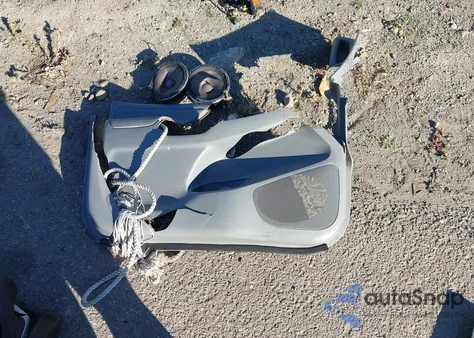 2011 Toyota Tacoma Prerunner V6 z USA, uszkodzony, nr VIN 3TMJU4GN0BM125517